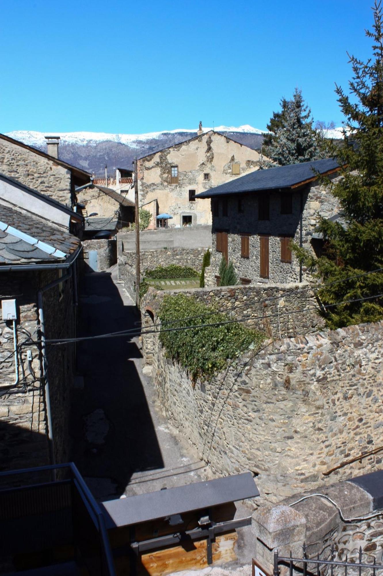Hostal Rusó Llivia Zewnętrze zdjęcie