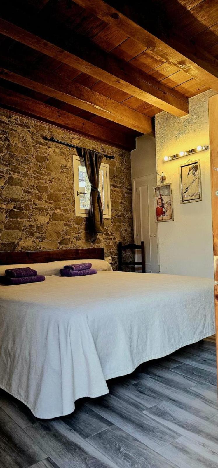 Hostal Rusó Llivia Zewnętrze zdjęcie