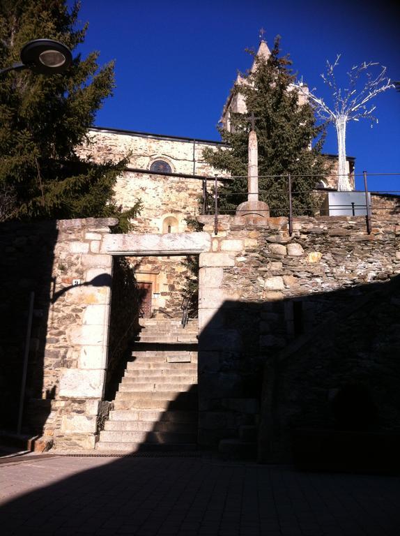 Hostal Rusó Llivia Zewnętrze zdjęcie